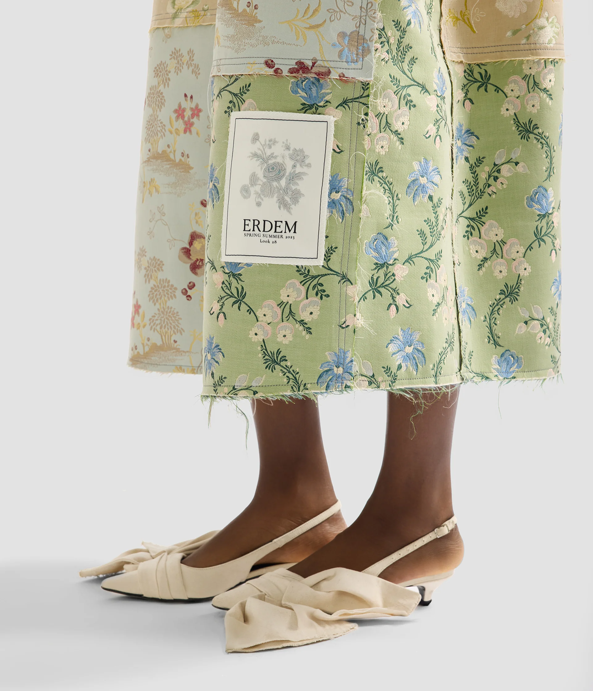 Embroidered Floral Jacquard Coat - Image 5