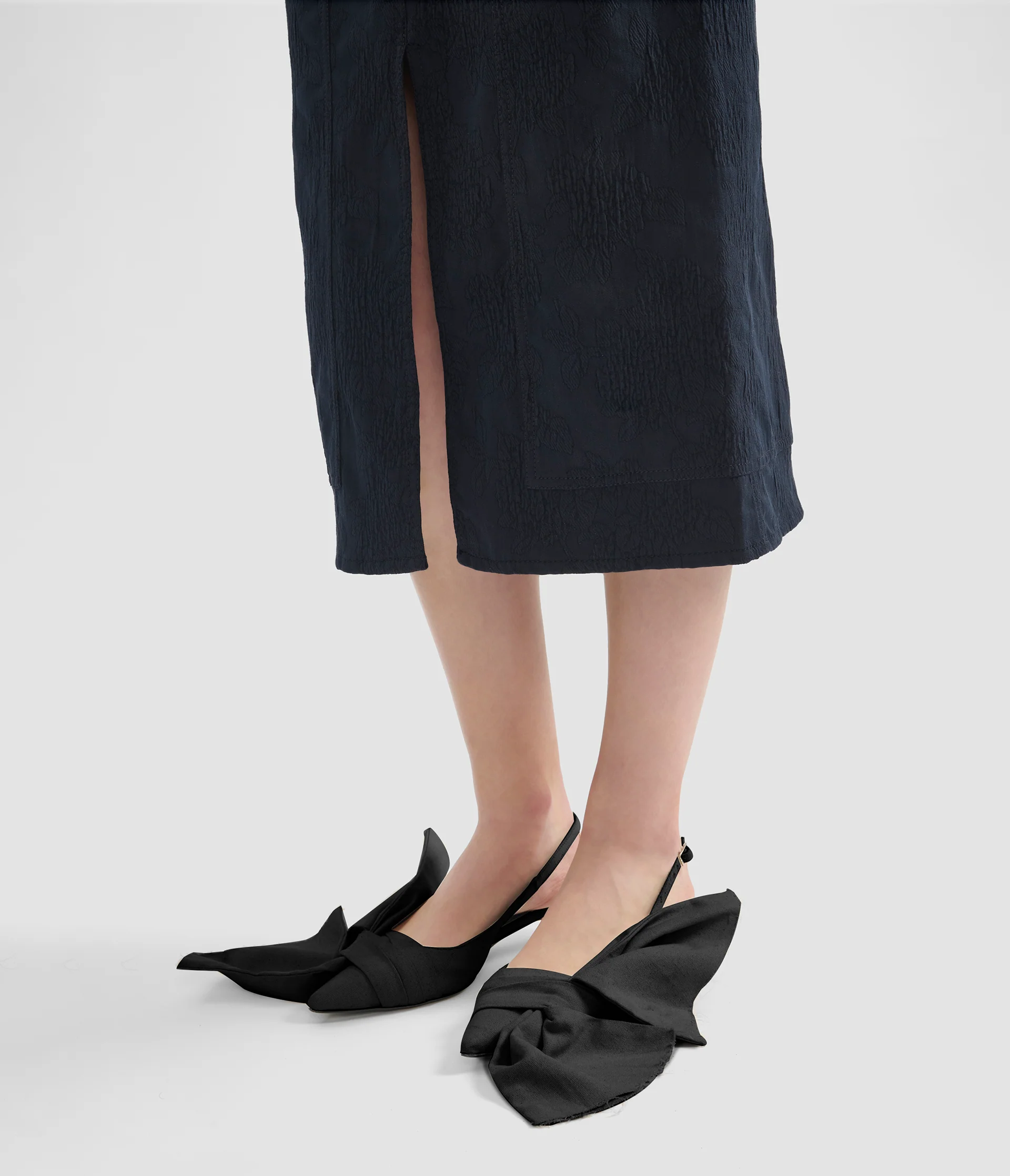 Floral Appliqué Jacquard Pencil Skirt - Image 4
