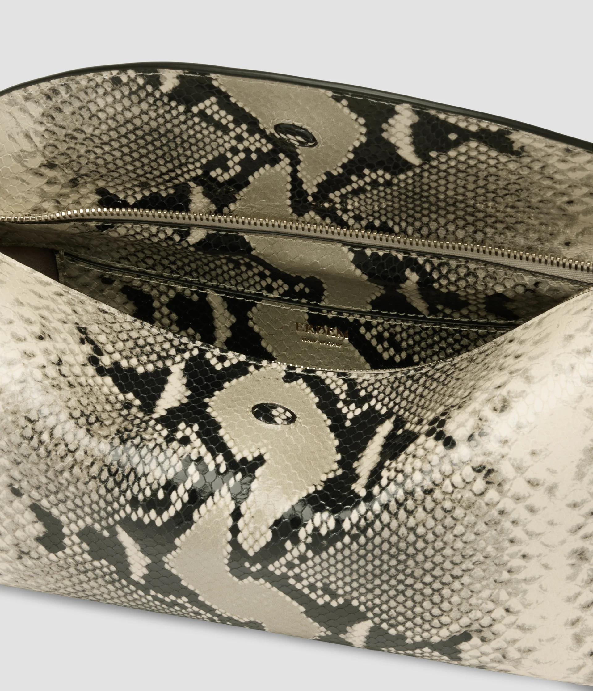East West Bloom Bag - Image 8