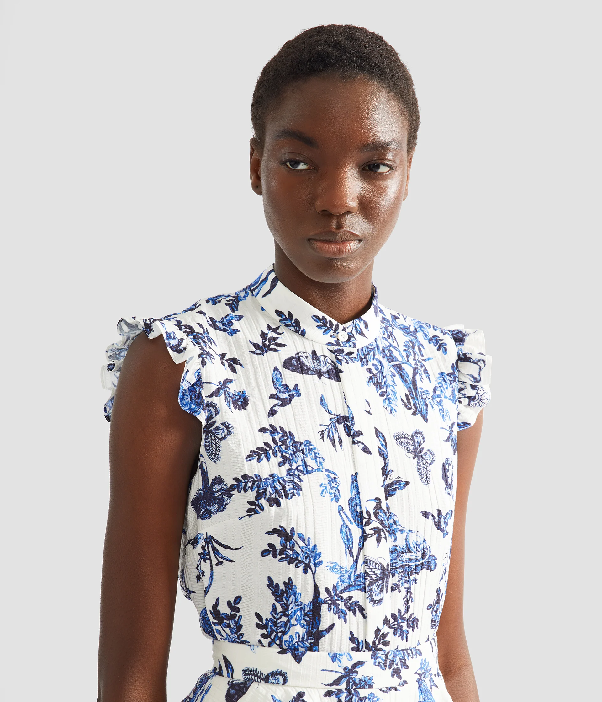 Crinkled Jacquard Sleeveless Shirt - Image 5