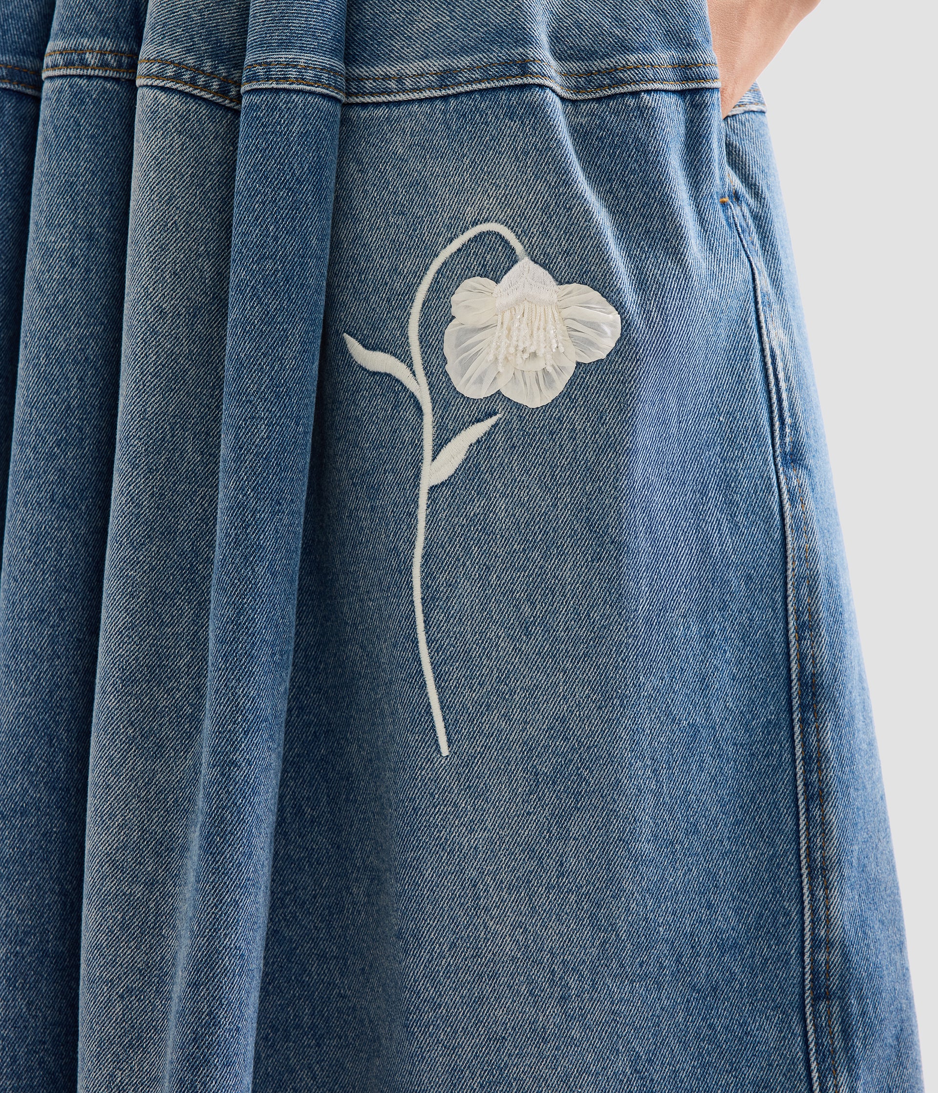 Embroidered Denim Short Sleeve Midi Dress - Image 7