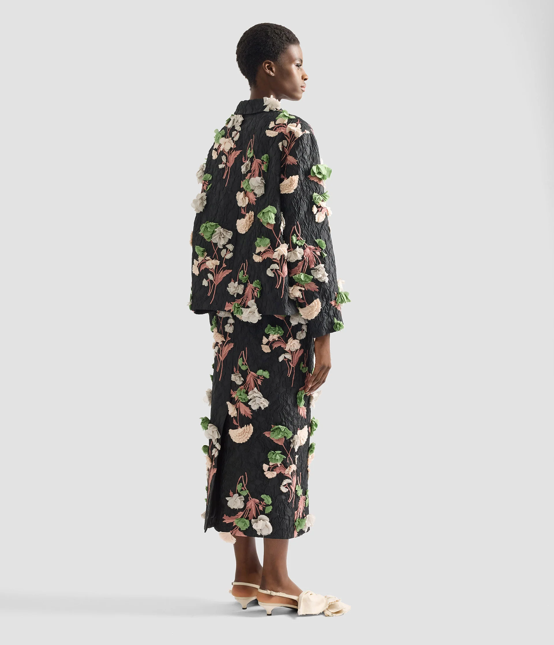 Floral Embroidered Cloque Jacket - Image 4