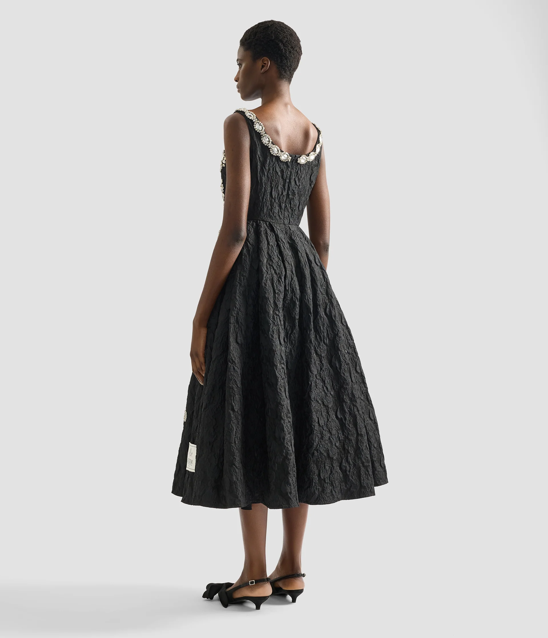 Embroidered Cloque Jacquard Sleeveless Midi Dress - Image 3