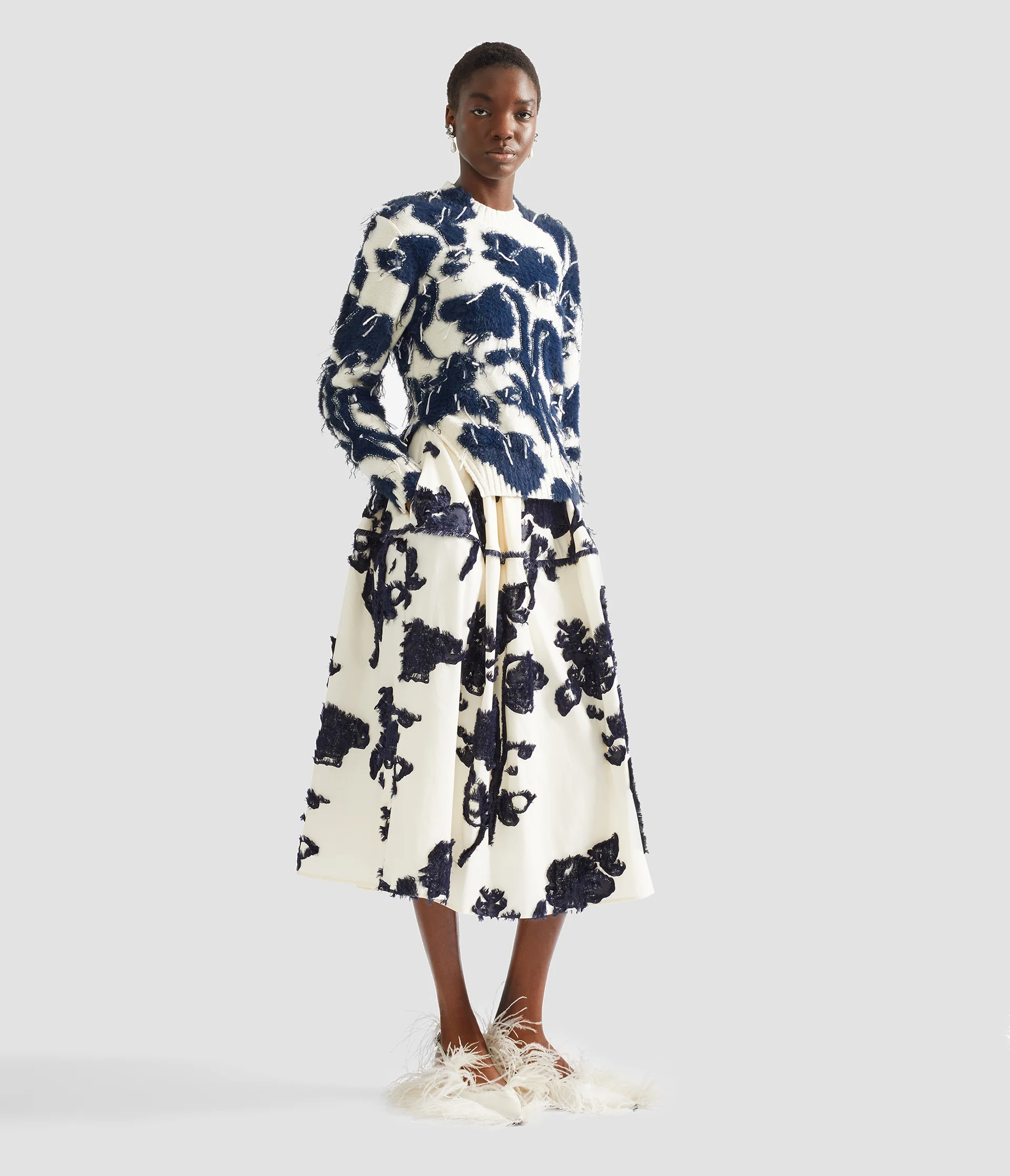 Textured Floral Knit Jumper - Image 2