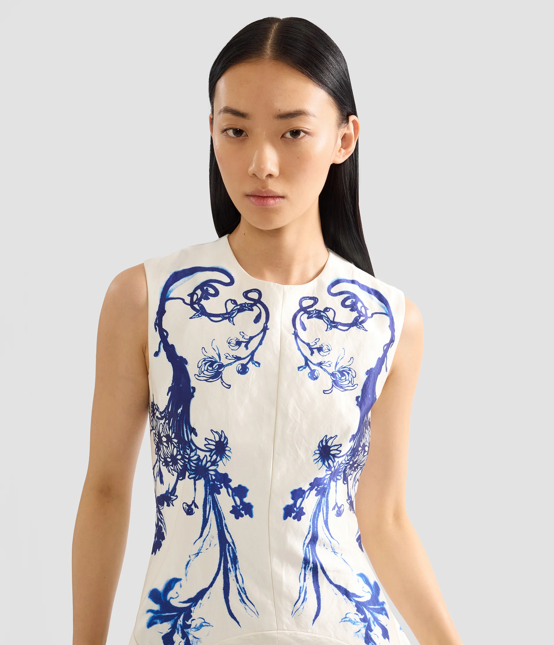 Textured Satin Sleeveless Midi Dress - Image 5